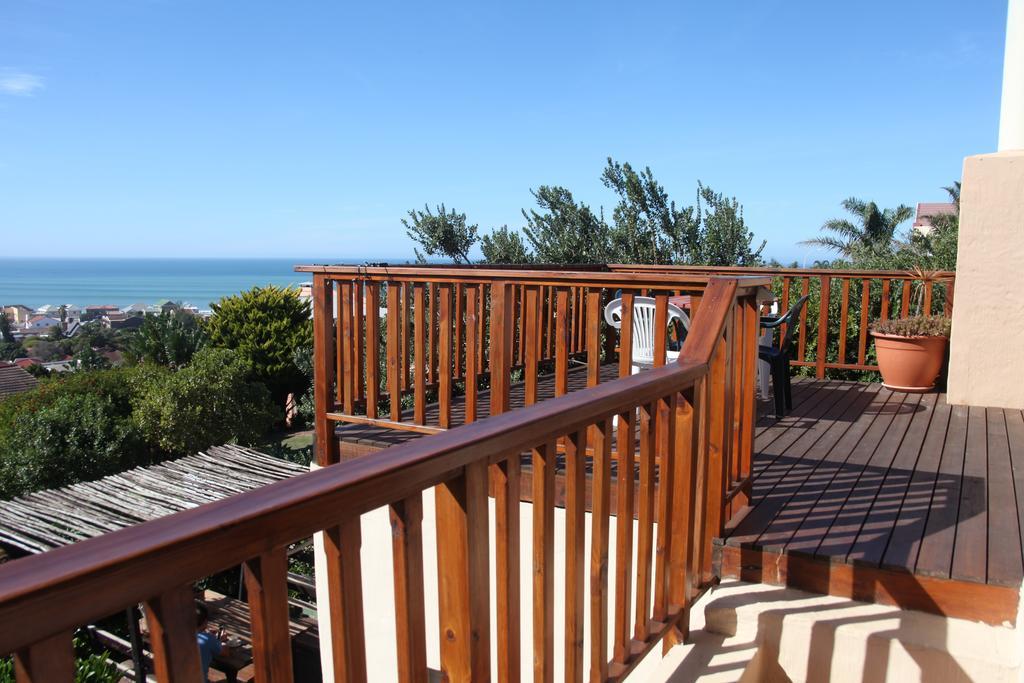 A1 Kynaston Self Catering Or Bed And Breakfast Jeffreys Bay Exterior photo
