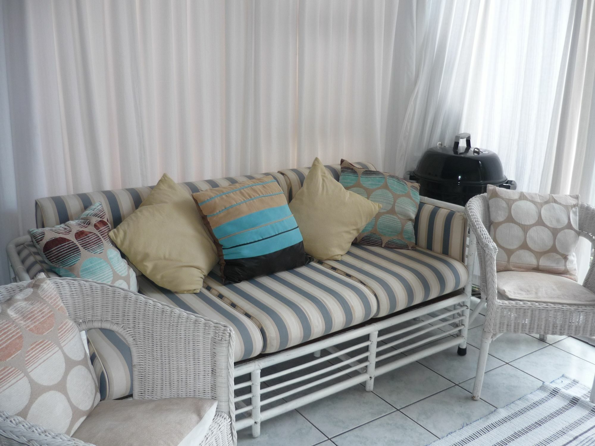A1 Kynaston Self Catering Or Bed And Breakfast Jeffreys Bay Exterior photo