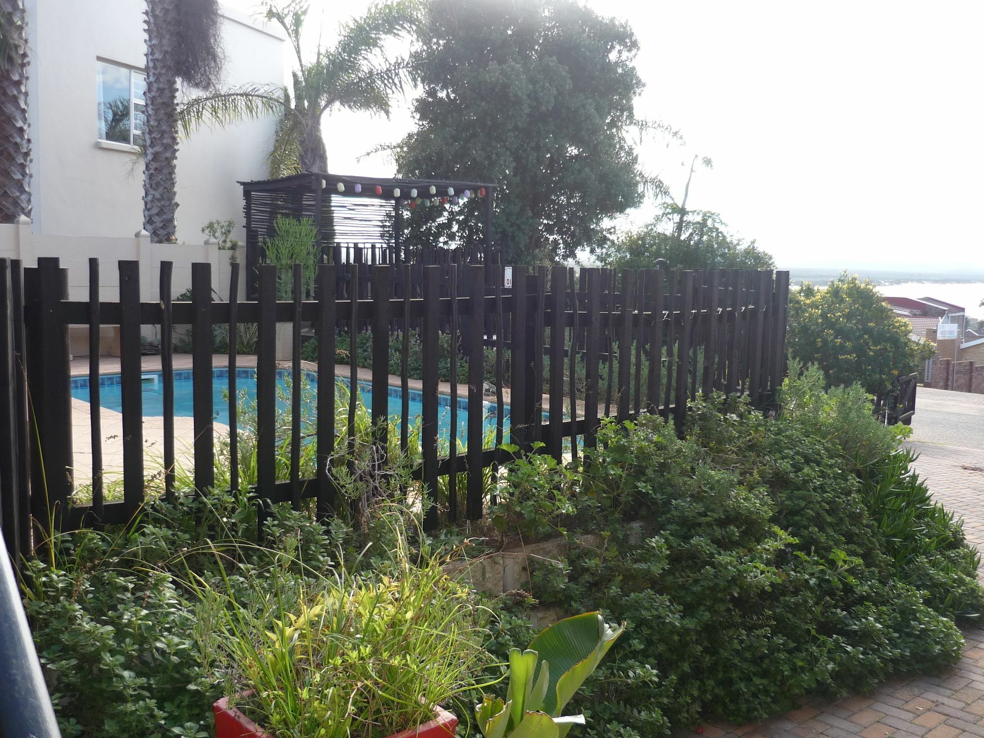 A1 Kynaston Self Catering Or Bed And Breakfast Jeffreys Bay Exterior photo