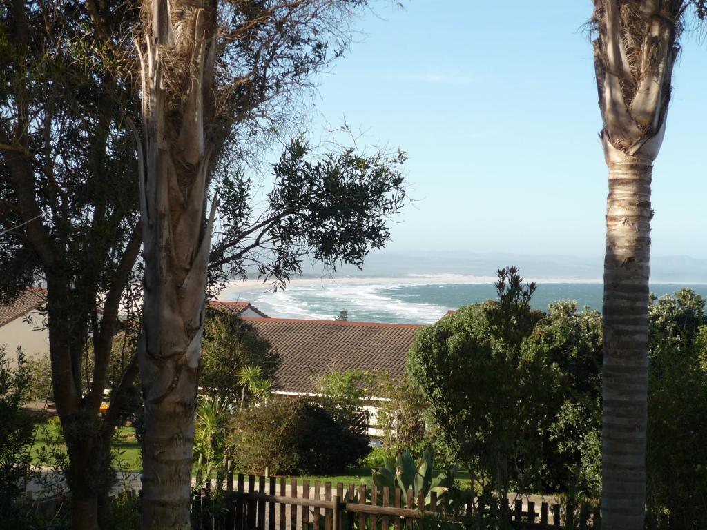 A1 Kynaston Self Catering Or Bed And Breakfast Jeffreys Bay Exterior photo